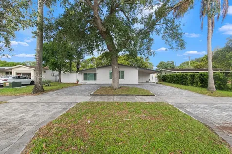 309 NW 43rd Avenue Plantation FL 33317