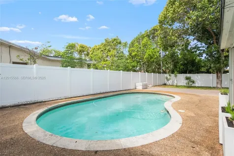 309 NW 43rd Avenue Plantation FL 33317