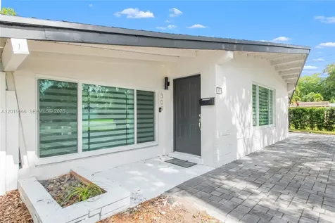 309 NW 43rd Avenue Plantation FL 33317