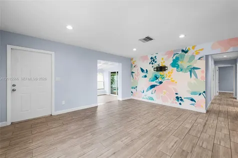 309 NW 43rd Avenue Plantation FL 33317