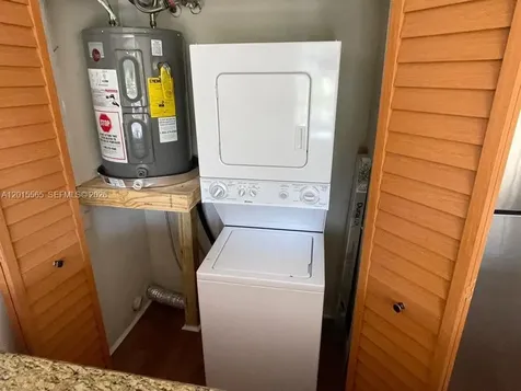5222 NE 6th Avenue Oakland Park FL 33334