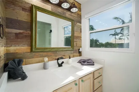 474 Peninsula Drive Fort Pierce FL 34946