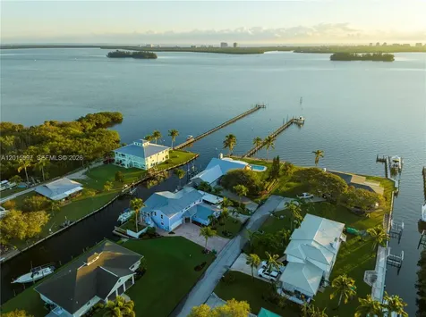 474 Peninsula Drive Fort Pierce FL 34946