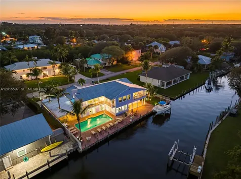 474 Peninsula Drive Fort Pierce FL 34946