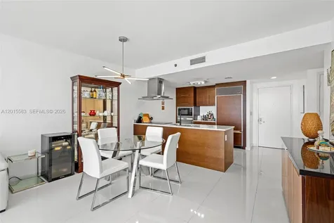 465 Brickell Avenue Miami FL 33131