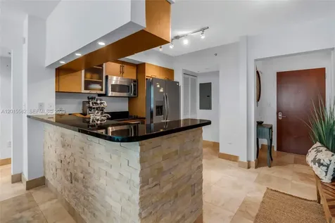 31 SE 5th Street Miami FL 33131