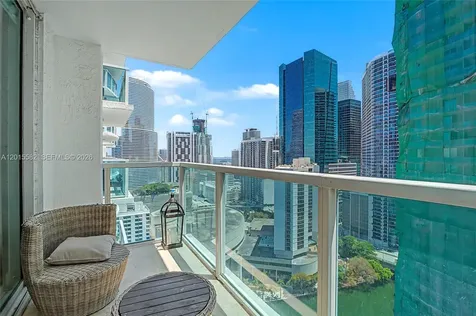 31 SE 5th Street Miami FL 33131