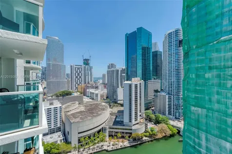 31 SE 5th Street Miami FL 33131