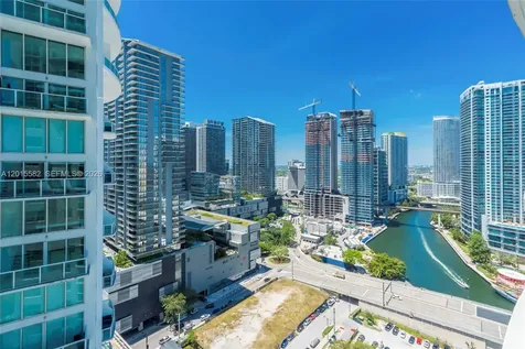 31 SE 5th Street Miami FL 33131