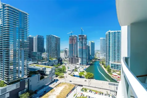 31 SE 5th Street Miami FL 33131