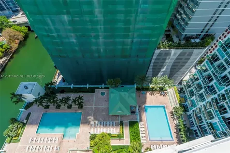 31 SE 5th Street Miami FL 33131