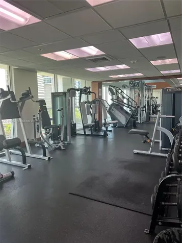 31 SE 5th Street Miami FL 33131