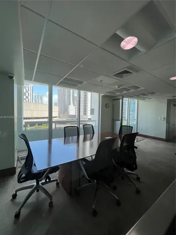 31 SE 5th Street Miami FL 33131