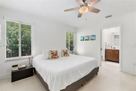 301 Hampton Lane Key Biscayne FL 33149