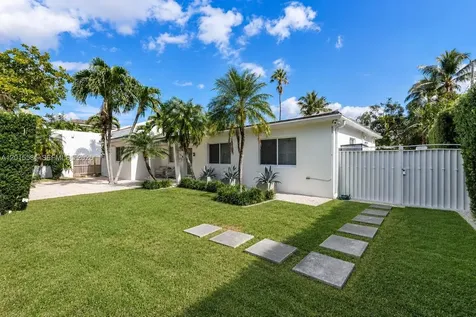 301 Hampton Lane Key Biscayne FL 33149