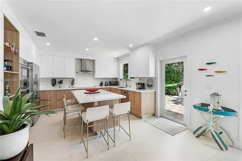 301 Hampton Lane Key Biscayne FL 33149