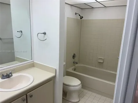 18875 NW 62nd Avenue Hialeah FL 33015