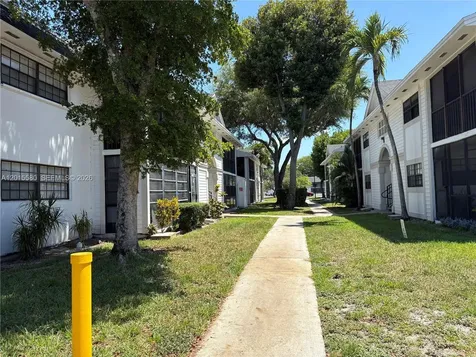 18875 NW 62nd Avenue Hialeah FL 33015