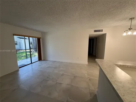 18875 NW 62nd Avenue Hialeah FL 33015