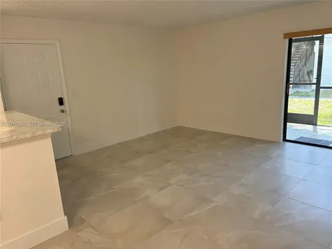 18875 NW 62nd Avenue Hialeah FL 33015