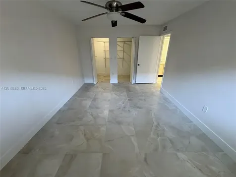 18875 NW 62nd Avenue Hialeah FL 33015