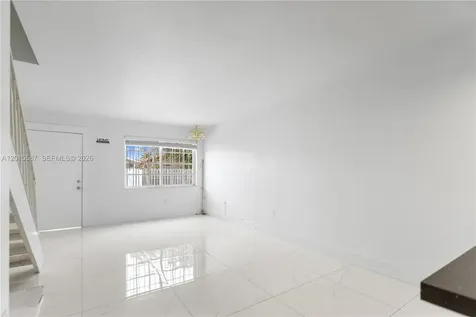 4079 W 9th Lane Hialeah FL 33012
