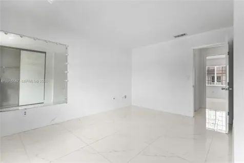 4079 W 9th Lane Hialeah FL 33012