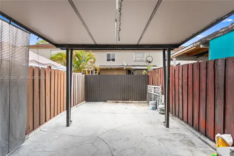 4079 W 9th Lane Hialeah FL 33012