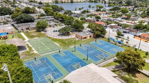 4079 W 9th Lane Hialeah FL 33012