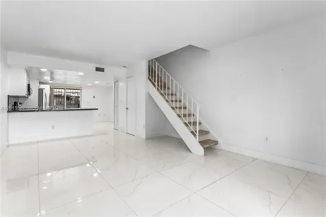 4079 W 9th Lane Hialeah FL 33012
