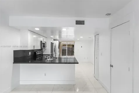 4079 W 9th Lane Hialeah FL 33012