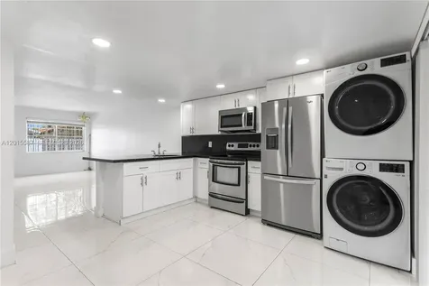 4079 W 9th Lane Hialeah FL 33012