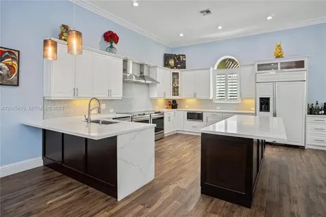 8146 N Savannah Circle Davie FL 33328