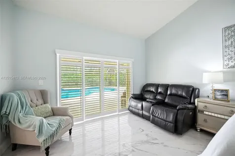 10420 NW 49th Place Coral Springs FL 33076