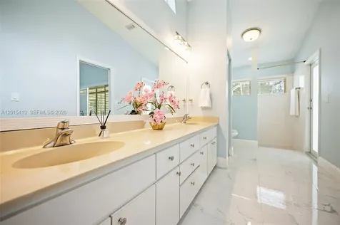 10420 NW 49th Place Coral Springs FL 33076