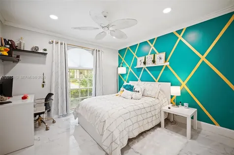 10420 NW 49th Place Coral Springs FL 33076