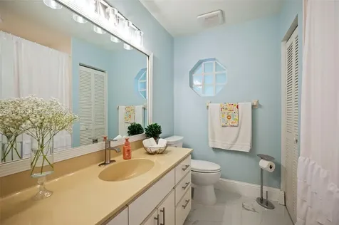 10420 NW 49th Place Coral Springs FL 33076
