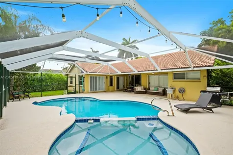 10420 NW 49th Place Coral Springs FL 33076
