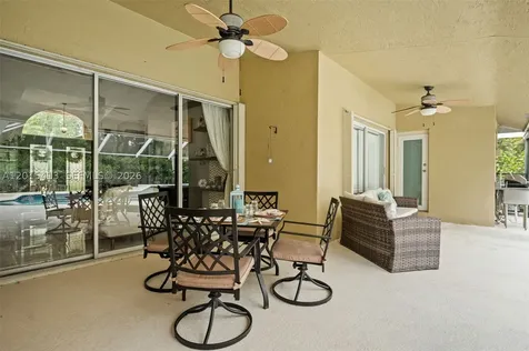 10420 NW 49th Place Coral Springs FL 33076