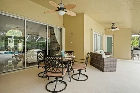 10420 NW 49th Place Coral Springs FL 33076