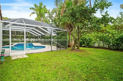 10420 NW 49th Place Coral Springs FL 33076