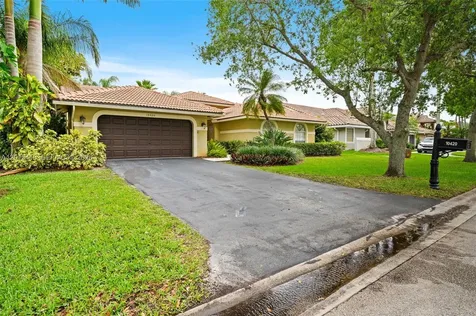 10420 NW 49th Place Coral Springs FL 33076