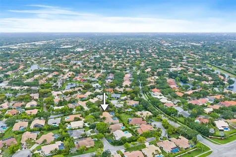10420 NW 49th Place Coral Springs FL 33076