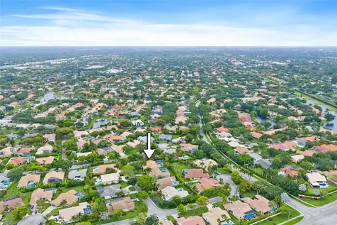 10420 NW 49th Place Coral Springs FL 33076