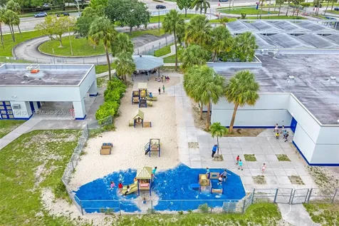 10420 NW 49th Place Coral Springs FL 33076