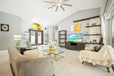 10420 NW 49th Place Coral Springs FL 33076