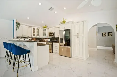 10420 NW 49th Place Coral Springs FL 33076