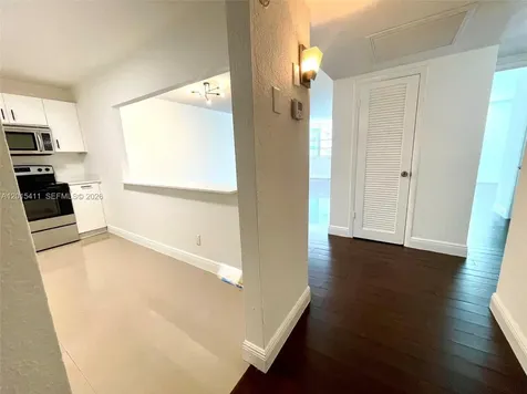 19390 Collins Avenue Sunny Isles Beach FL 33160