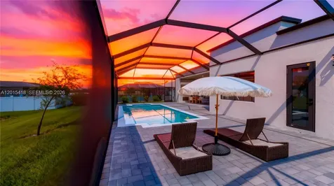 10 SW 33rd Place Cape Coral FL 33904