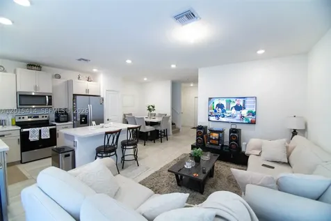 2348 SE 12th Court Homestead FL 33035